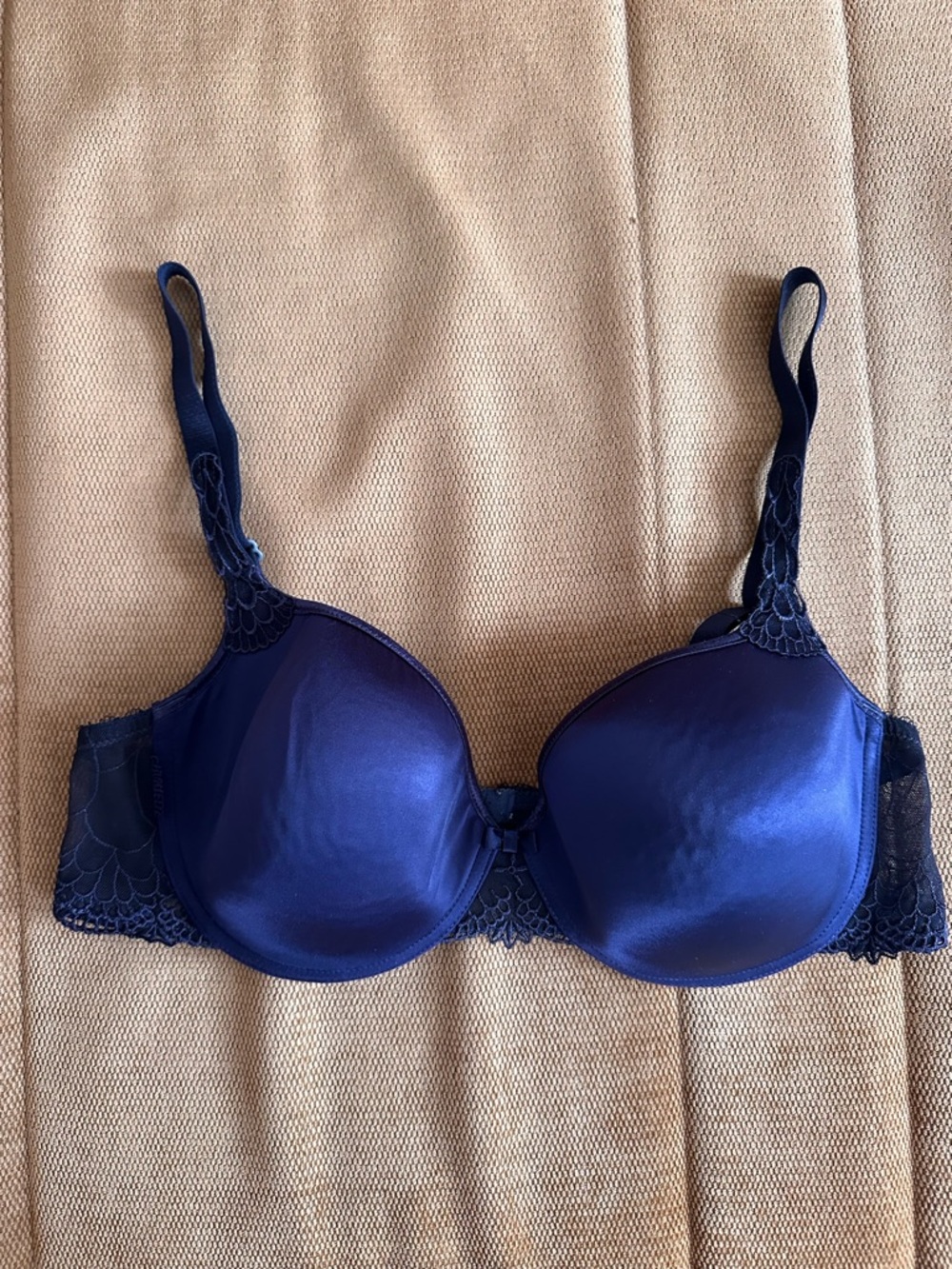 CHANTELLE T-Shirt Underwire Bra #3852 in Navy Blue with Lace Trim Size 36D